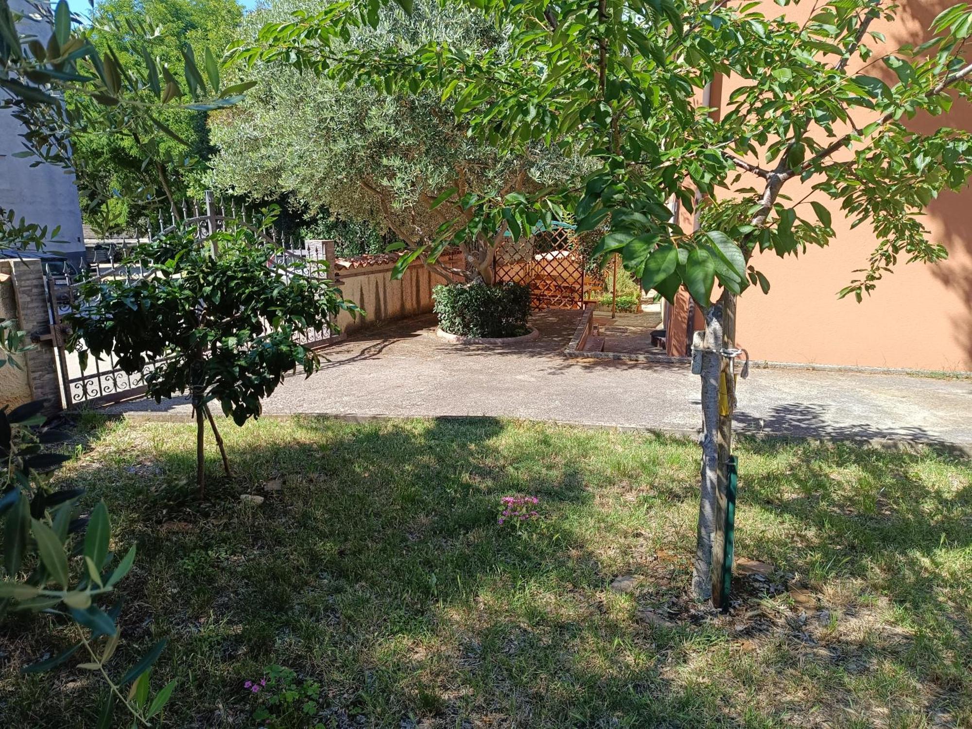 PUY Villa Helena מראה חיצוני תמונה